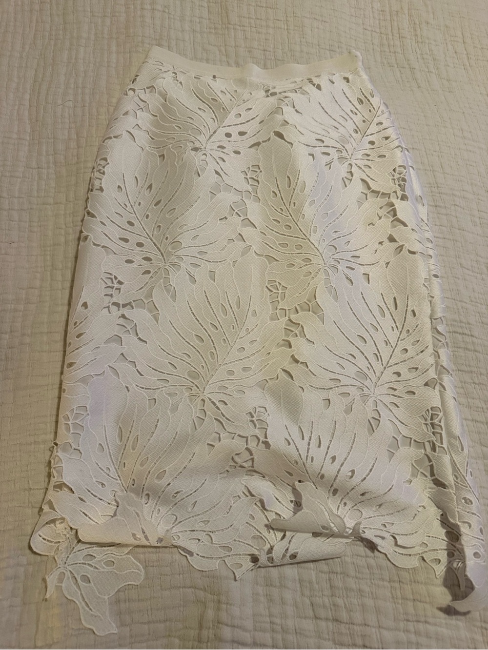 MSGM White Lace Pencil Skirt - Leaf Cutout Design EUC 0841